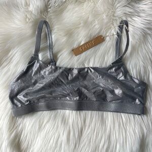 NWT SKIMS Fits Everybody Silver Scoop Neck Bralette